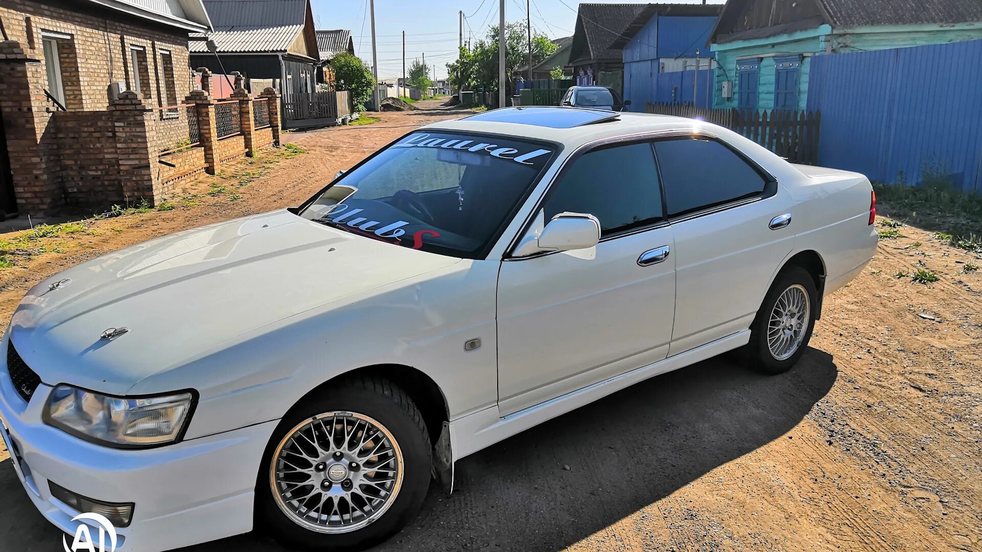 Nissan laurel c35 r17. Ниссан лаурель 35 белый. Nissan laurel c35 medalist. Nissan laurel 35. Nissan laurel 35.