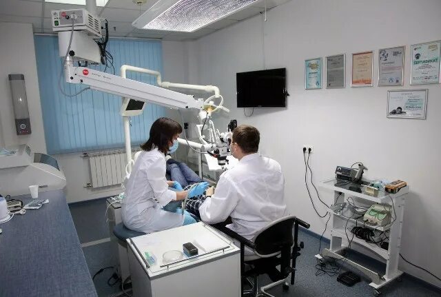 Стомпрактика братьев кашириных. Терапевтическая стоматология. Стоматология стомпрактика челябинск. Стоматологическая практика братьев кашириных 54 г. Стомат практика.