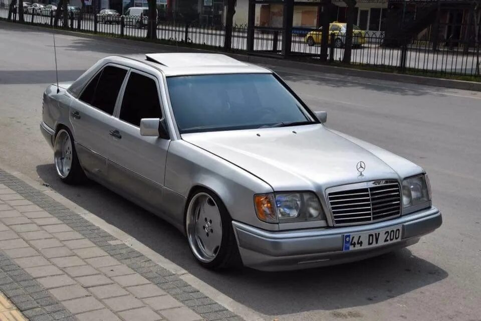 Mercedes-benz w124. Mercedes-benz w124 1993. Mercedes w124 200d. Mercedes w124 1993. 200 124.