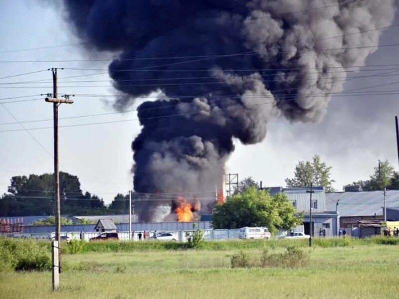 Точный прогноз погоды на 10 дней алейск. Пожар в Алейске. Пожар в Алейске сегодня. Пожарные Алейск. Пожар в Алейске 16.10.22.