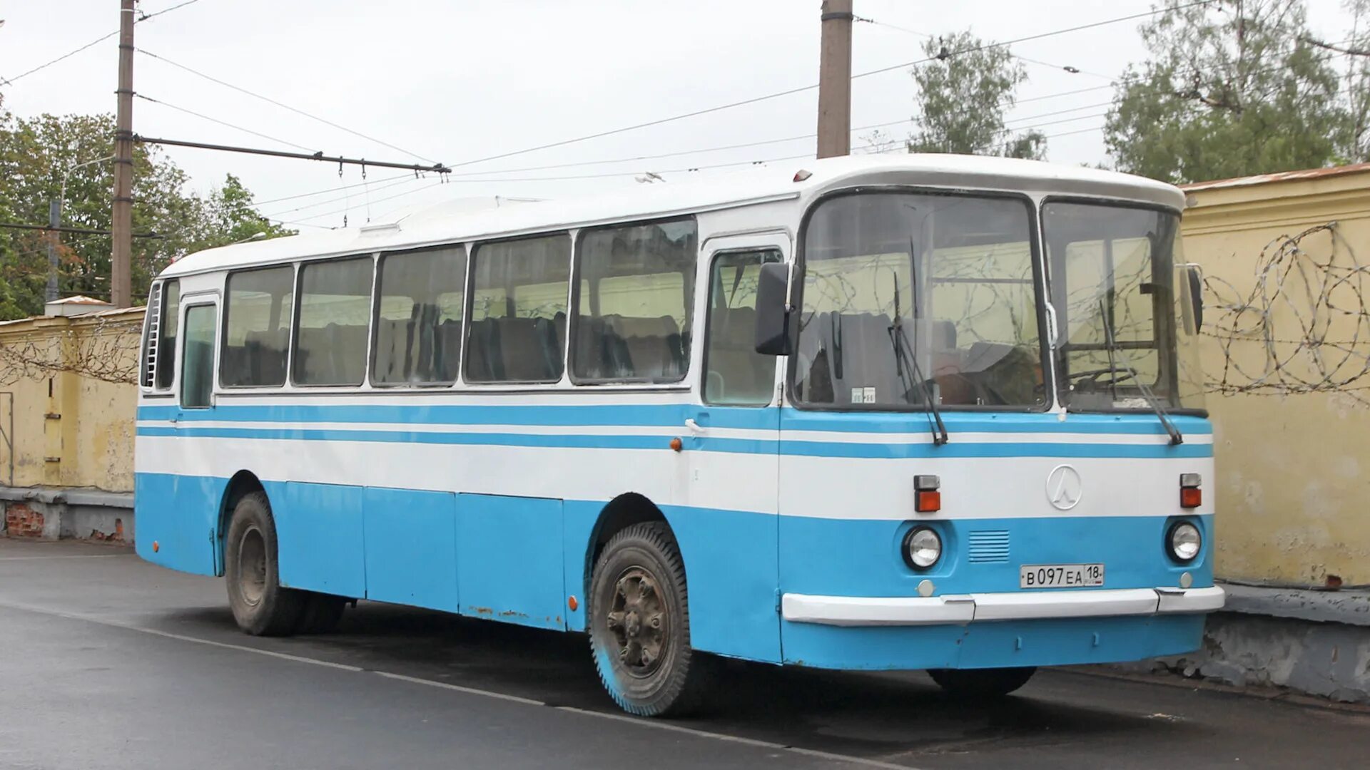 Автобус бийск советское. ЛАЗ 699. ЛАЗ 699 турист. Автобус ЛАЗ 699р. Автобус ЛАЗ 699 турист.