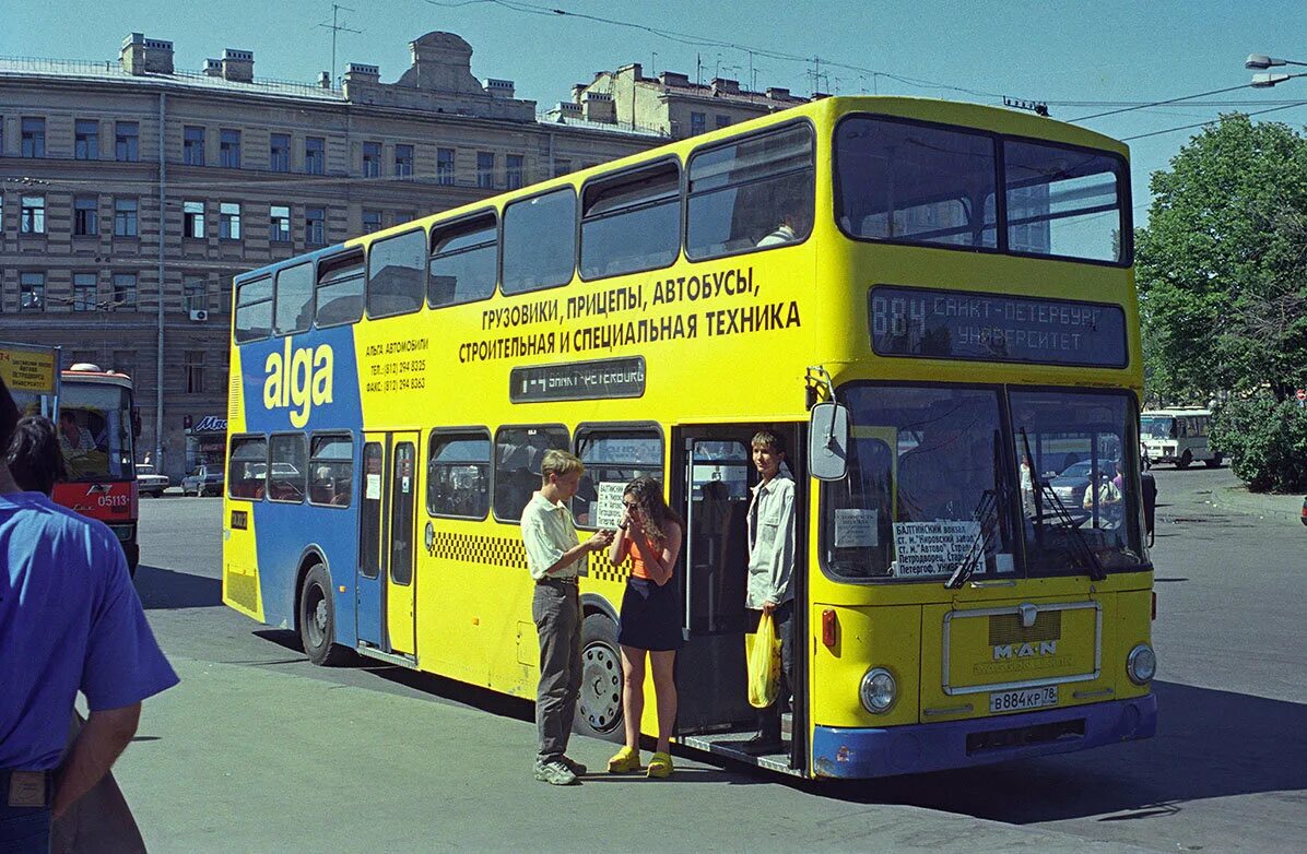 Первые автобусы спб. Man sd200. Автобус man двухэтажный 1999. Двухэтажный автобус СПБ. Автобусы в Питере.