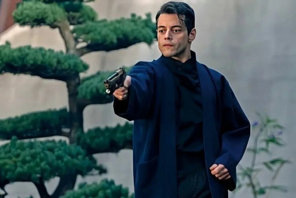 Дэниел крейг бонд 2021. Джеймс бонд 2020 малек. Не время умирать вышел. Рами малек бонд злодей. Дэниел крейг бонд 2020.