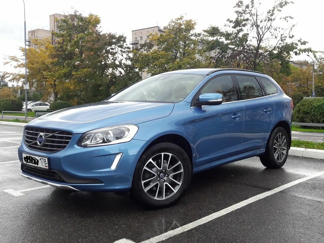 Xc60 рестайлинг. Volvo xc60 голубая. вольво хс60 2015. volvo xc60 2015. volvo xc60 2014.