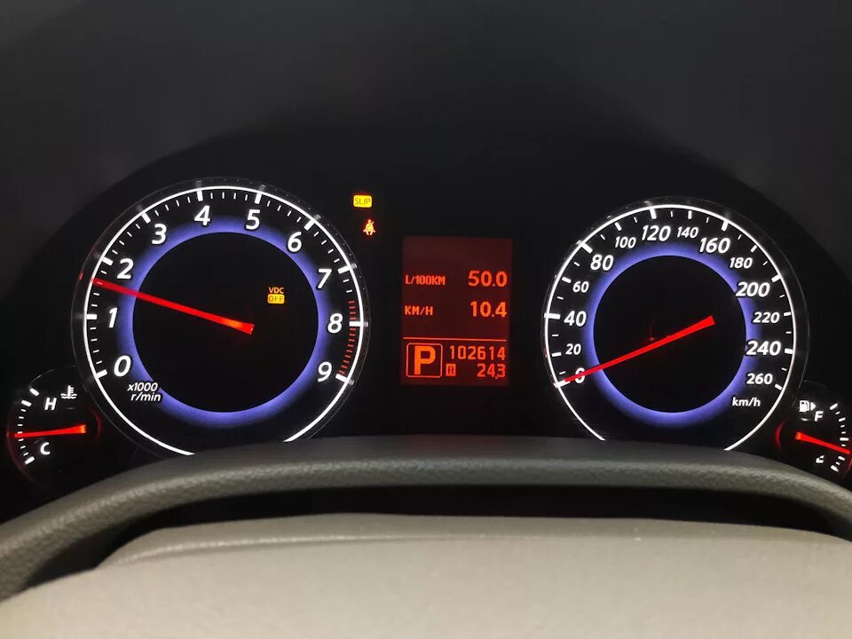 Инфинити горит. Приборная панель инфинити g35. приборная панель infiniti jx35 индикаторы.