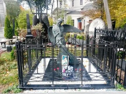 Черникова памятник