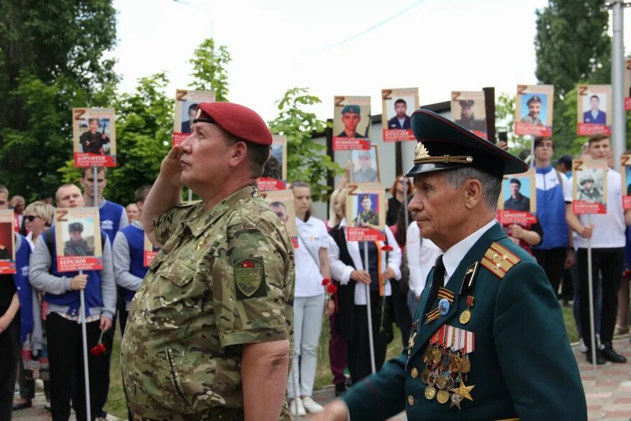 Ветераны боевых действий сво семьи. Ветеран боевых действий. День ветеранов Саратов. День ветеранов боевых. О ветеранах.