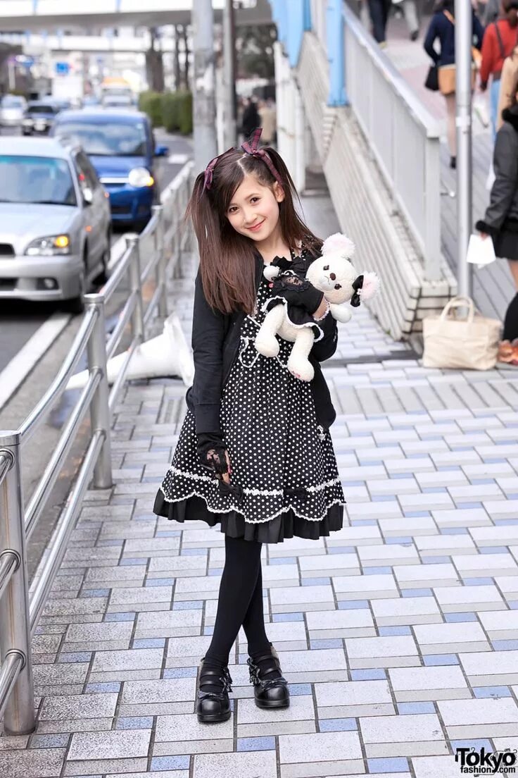 Tokyo girl. Харадзюку Сибуя. Уличная мода Токио Сибуя. Сибуя Токио девушки. Шибуя одежда.