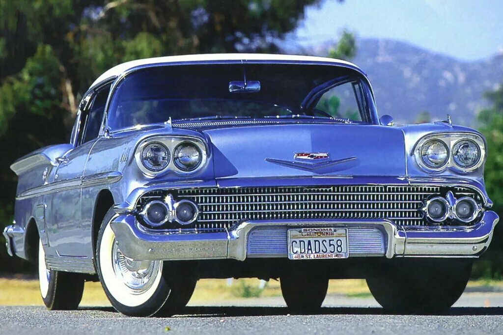 Buick 1908. Классика машина. Автомобили старого поколения. Олдсмобиль 1956. Старые марки машин.