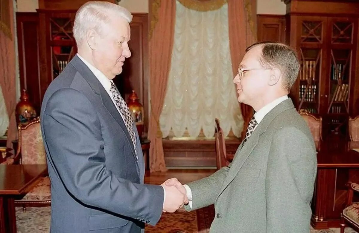 Ельцин и Кириенко 1998. Премьер министр 1998