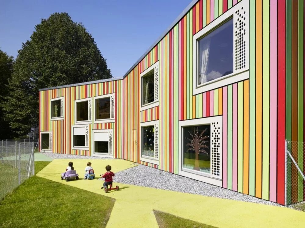Фасад сада. Детский сад фасад. Красивый фасад детского сада. Современный детский сад здание. Детский сад фасады современные.