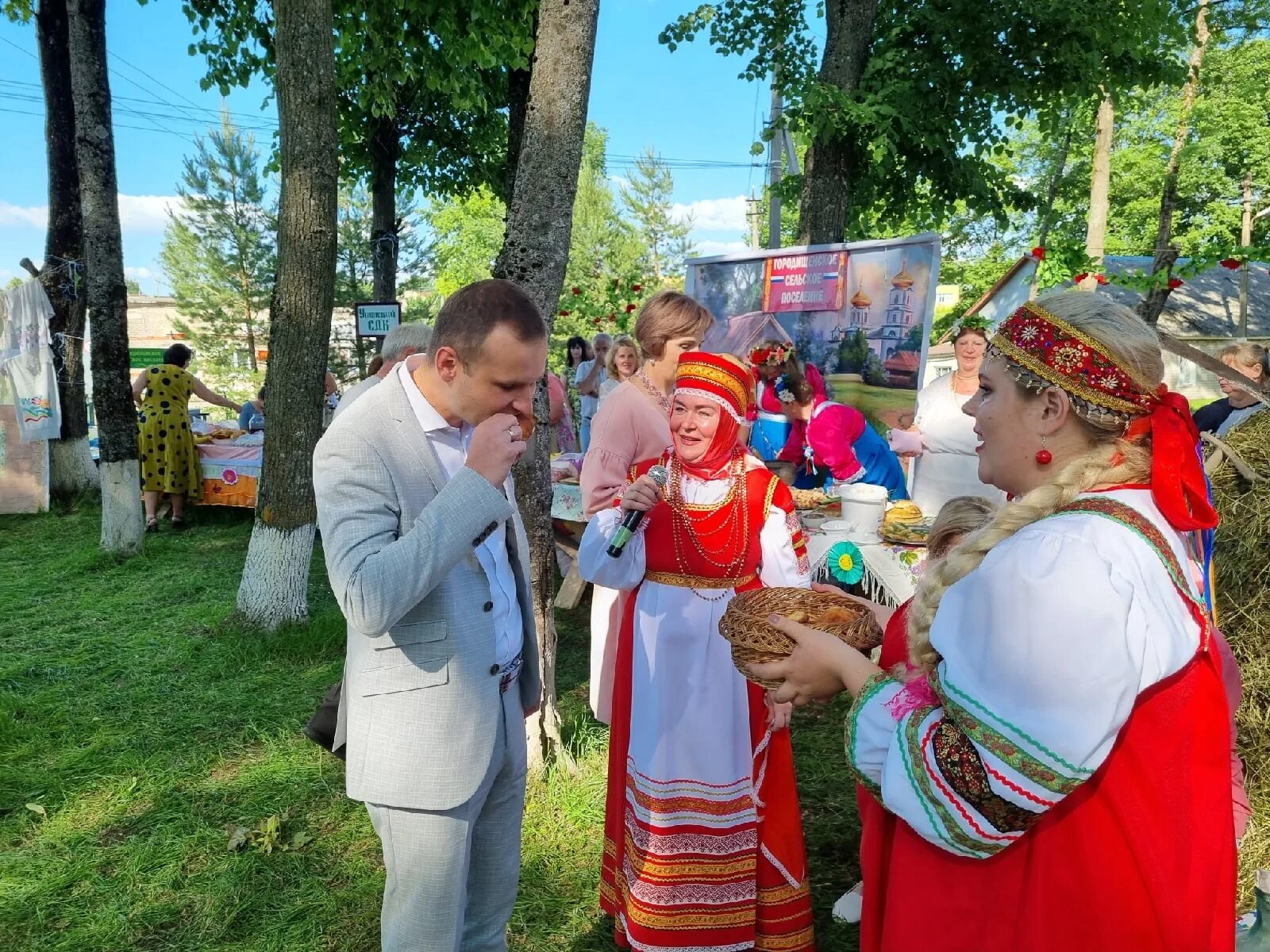 День поселка Хиславичи. День поселка. Хиславичи Смоленская область. Смоленская область Хиславичи праздник день поселка. Погода в хиславичах на 10 дней