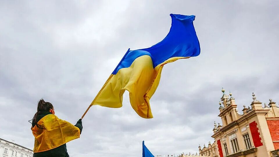 Ok украина. Россияне и украинцы. Образ украинца. Украина наша украинцы. Мир знак Украина.