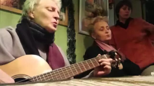 Видео песни нет