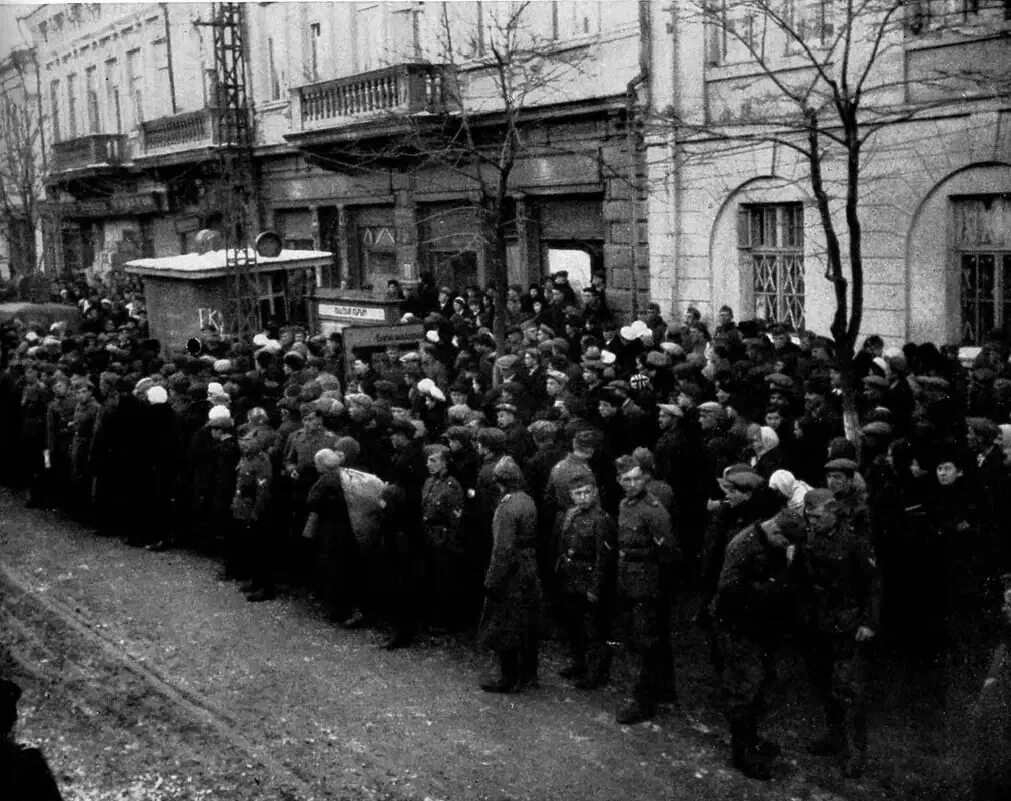 Захват крыма немцами. Симферополь 1941-1944. Симферополь в годы оккупации 1941-1944 гг. Симферополь. Период оккупации 1941 - 1944. Оккупация Симферополя 1941.