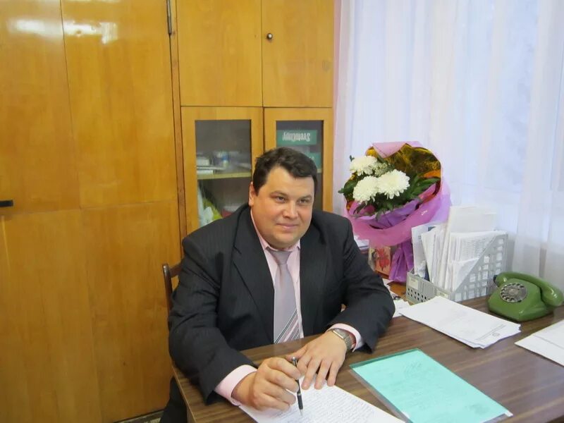 директора 126 школы. директора 126 школы. хайрутдинова лилия мунировна. загайнов александр викторович барнаул школа 126. школа 126 барнаул учителя.