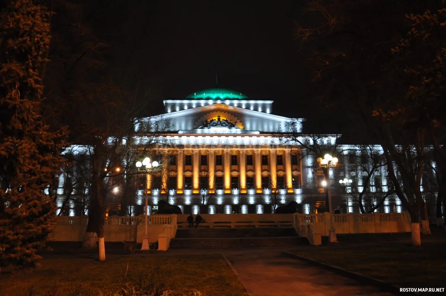 здание госбанка ростов на дону. центральный банк ростов. здание государственного банка ростов. здание цб ростов на дону. центральный банк ростова на дону.