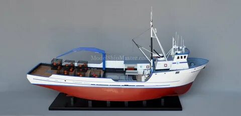 Catch boat