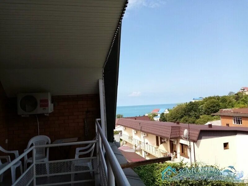 Домик у моря в сочи. Лоо азовская 4f. Лоо дом у моря. Лоо калинка эллинг. Отель солнечный лоо.