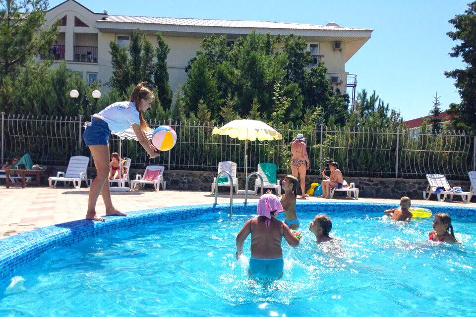 пансионат приморский дивноморское бассейн. бассейн спасск дальний. приморье гранд резорт геленджик. приморский пансионат дивноморское геленджик. детский бассейн приморская.