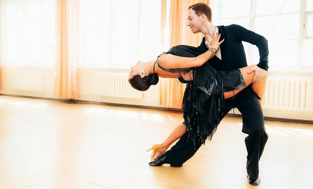 Где научиться танцам. Аргентинский танцор танго Карлос Гарида. Спортивные танцы. Спортивные бальные танцы. Классические бальные танцы.