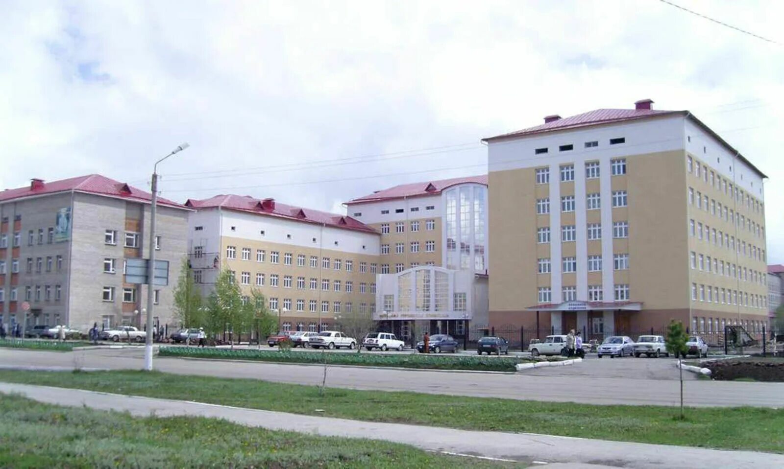 Гбуз рб баймакская цгб, поликлиника. Центральной больницы сибай. Женская консультация сибай. Роддом город сибай. Центральная городская больница г сибай сайт.