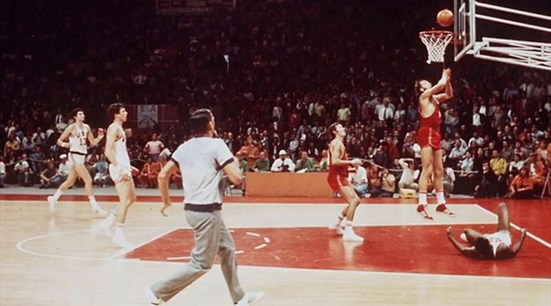 Матч баскетбол 1972 СССР США. Игры 1972 баскетбол