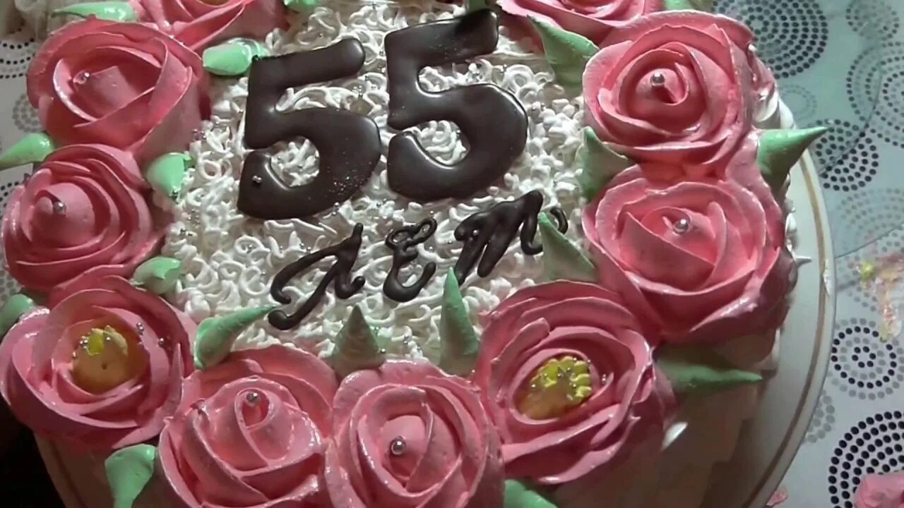 Фото тортов на юбилей женщине 55. Фото тортов на юбилей женщине 55. Фото тортов на юбилей женщине 55. Красивые торты на юбилей. Украшение торта на юбилей 50 лет.