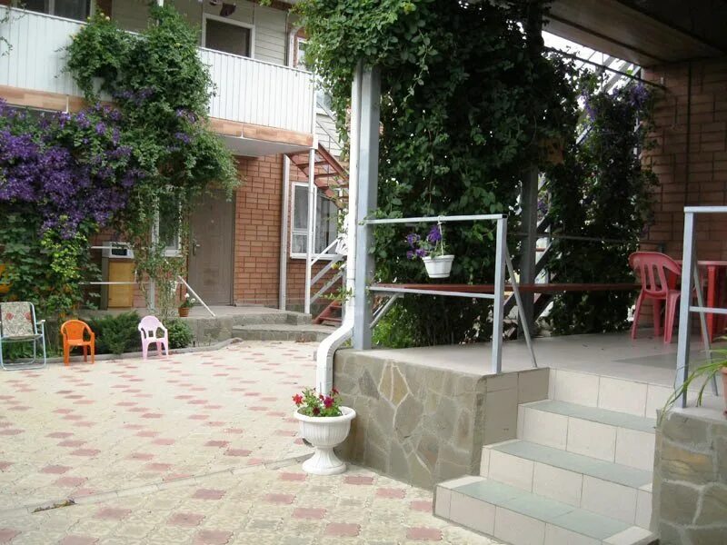 дом в ейске краснодарского края. частный дом в ейске. гостевой двухэтажный домик ейск. ейск дом посуточно. продается коттедж в ейске.