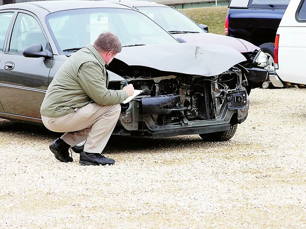 Экспертиза автомобиля после ДТП. Оценка ущерба ДТП. Оценка автомобиля после аварии. Оценка ущерба авто после ДТП. Независимая экспертиза автомобиля после дтп стоимость