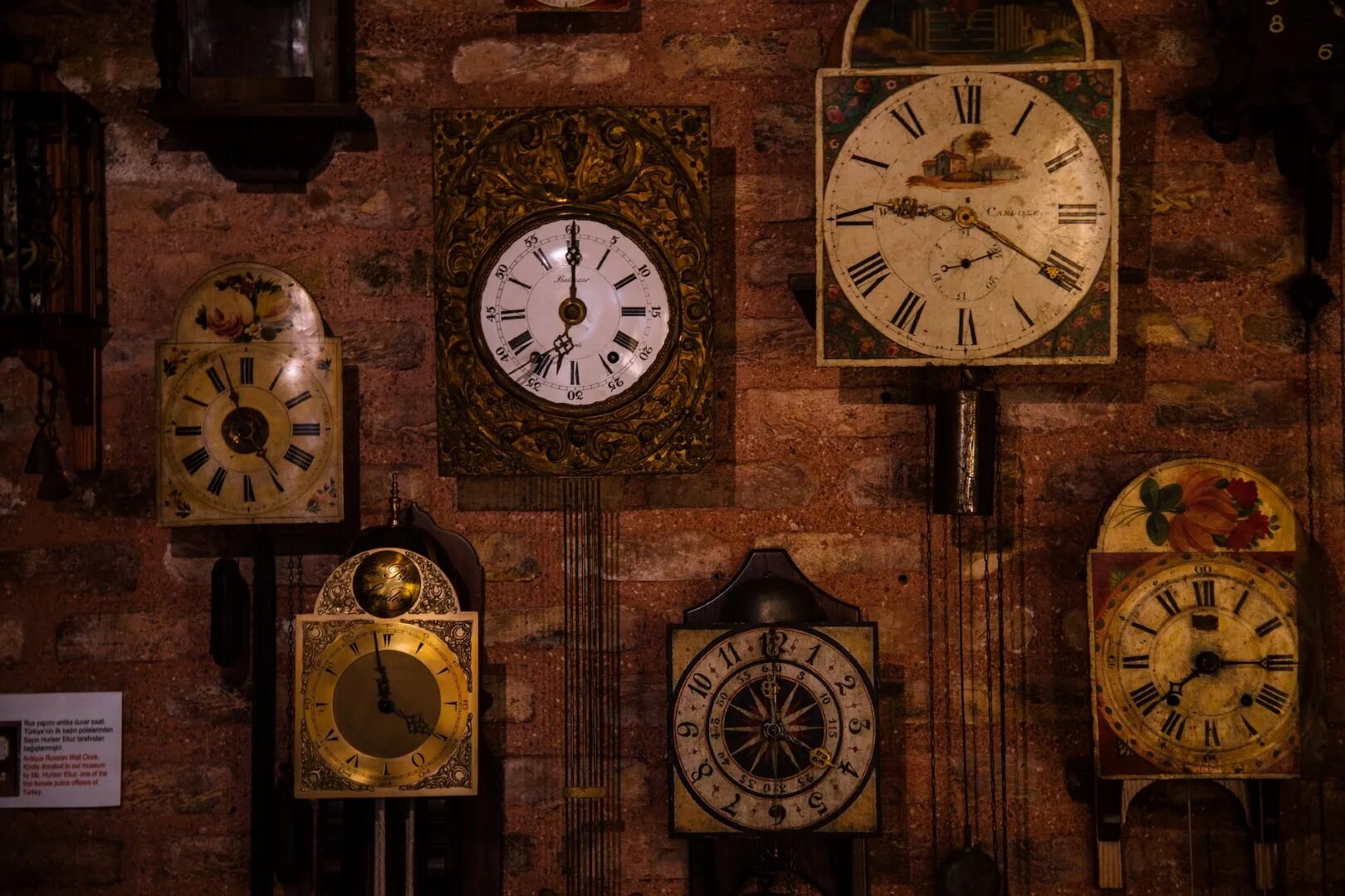 Grandfather Clock часы. History Clock. Старинные часы стене Гилими. Несколькими часами ранее.