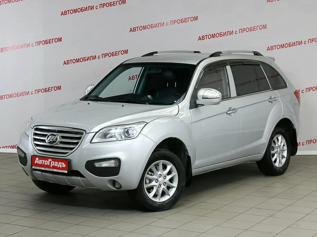 Куплю автомобиль лифан. Машина Лифан х60. Lifan x60 2013 года. Машина Лифан х60 2013. Лифан х60 серебристый.