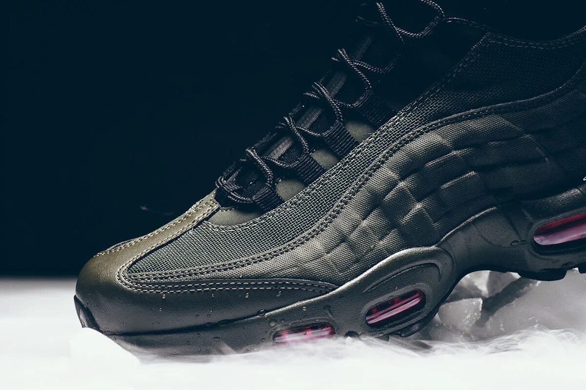 Nike Air Max 95 Sneakerboot. Nike Air Max 95 Sneakerboot Dark Loden. Nike Air Max 95 Sneakerboot на ноге. Купить кроссовки найк зима. Зимние аиры