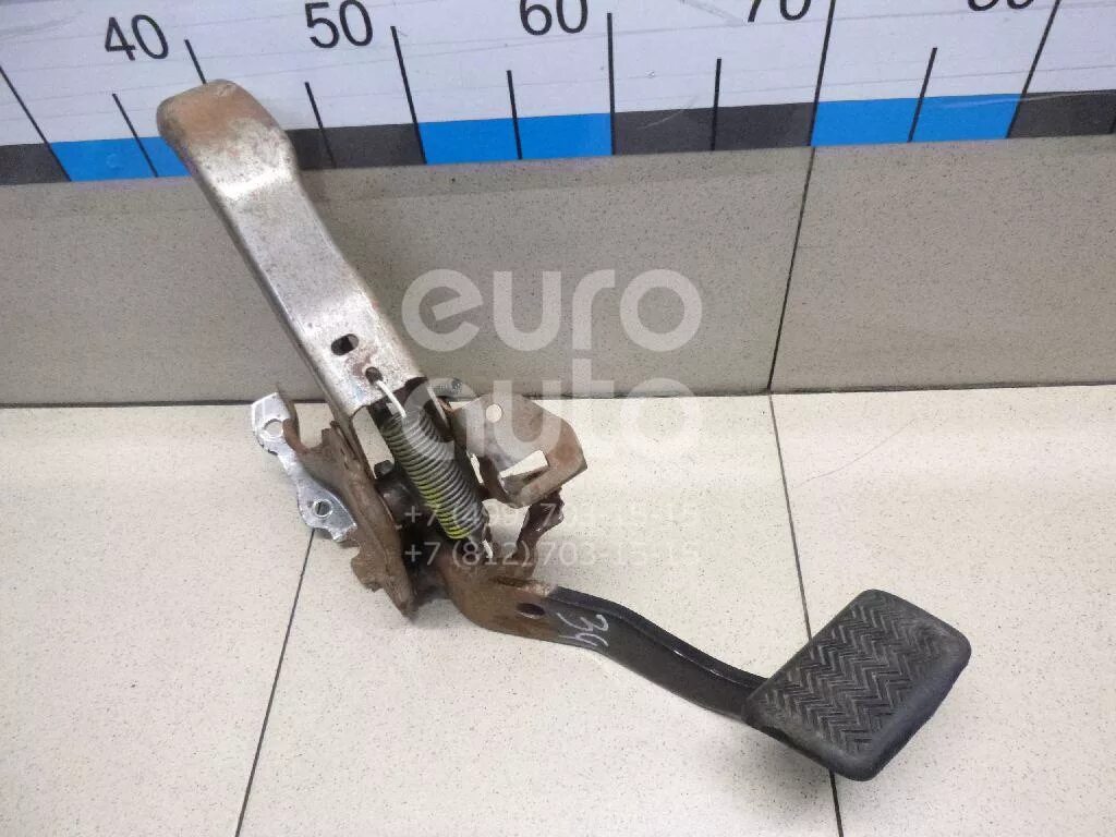 Тормоз на рав 4 тойота педаль. Педаль тормоза рав 4. Педаль тормоза в сборе на рав 4 2008 года. Тормоз на рав 4 тойота педаль. Педаль тормоза люфтит рав 4.