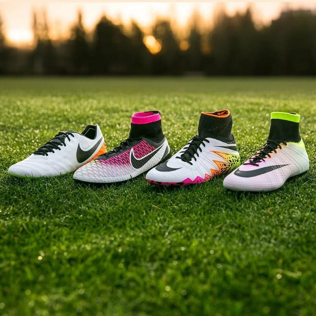 Найке рядом. Nike 2016 Football Pack. Nike Football Boots Pack. Футбольные бутсы найк Эстетика.