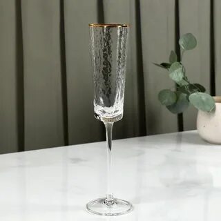 Правильные бокалы для шампанского