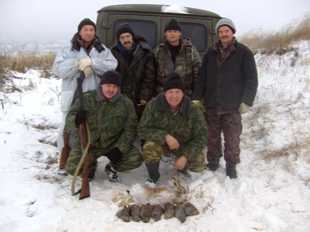 Погода зайцева алтайский край. Охота на зайца для купажирования. Охота на снегоходе видео браконьеры. Охотохозяство Шерняева видео. Большеарслангулово видео.