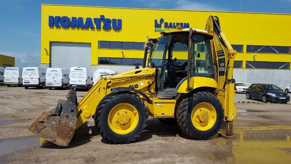 Коматсу 97. Датчик поворота колес komatsu wb93s. Komatsu wb93r 2. Komatsu 93s. Komatsu wb93r 5 2007.