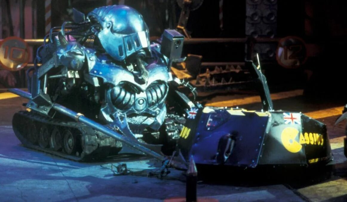 Robot Wars шоу. Robot Wars 1993. Бои роботов. Робот для битвы роботов.