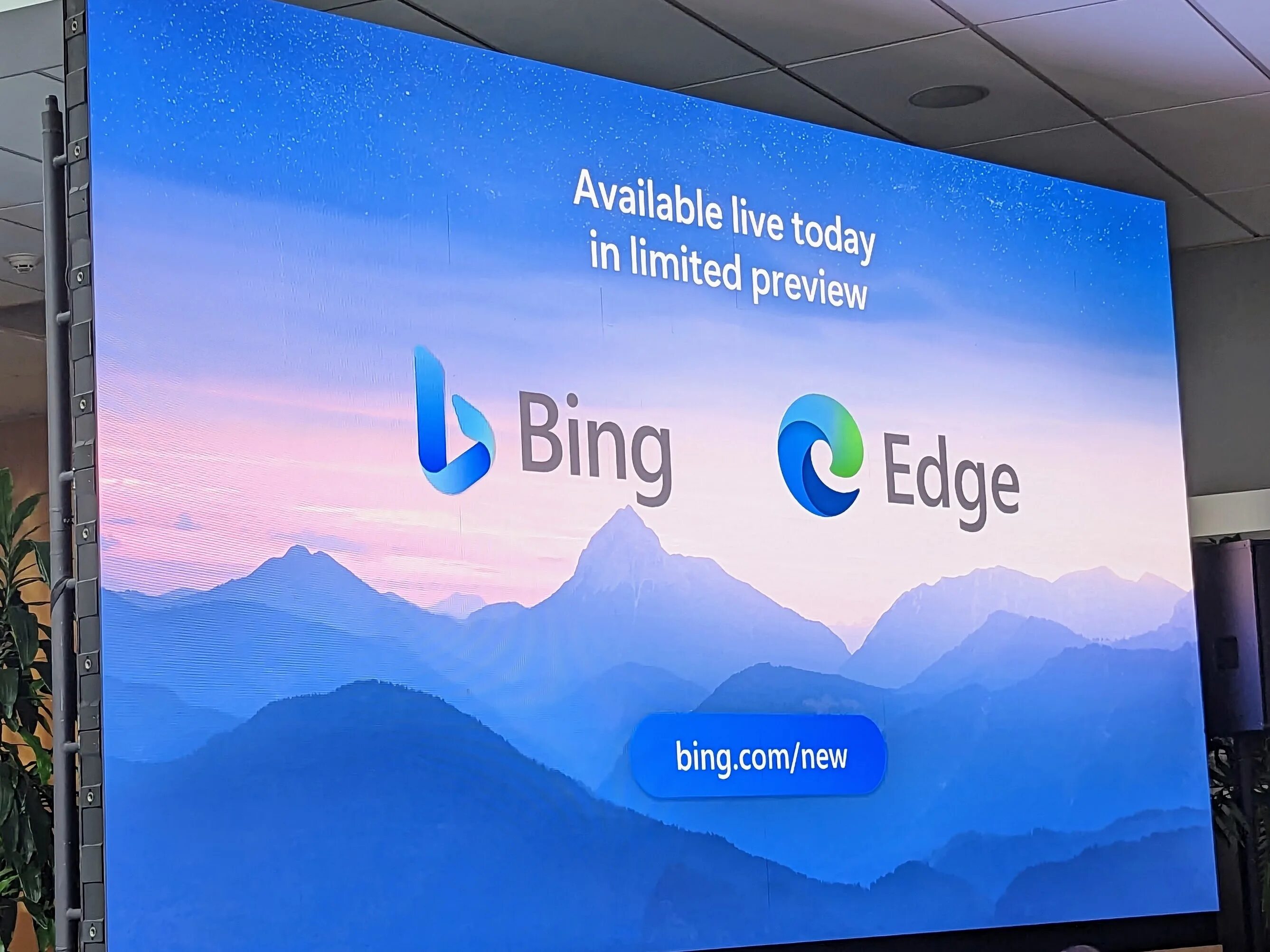 Bing new. Новый Bing. Браузер. Edge браузер. Bing браузер.