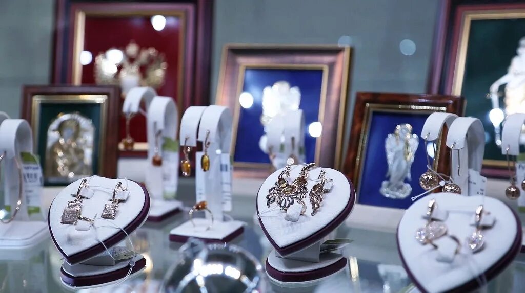 Ювелирная промышленность. Империал кострома ювелирный завод. Костромской ювелирный завод. Сайт ювелиров кострома. Костромской ювелирный завод изделия.