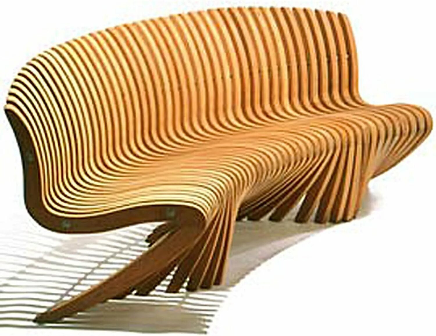 Гнутая форма. Дизайнерская скамья. Дизайнерские лавочки. Дизайнерские деревянные скамейки. Волнистые скамейки.