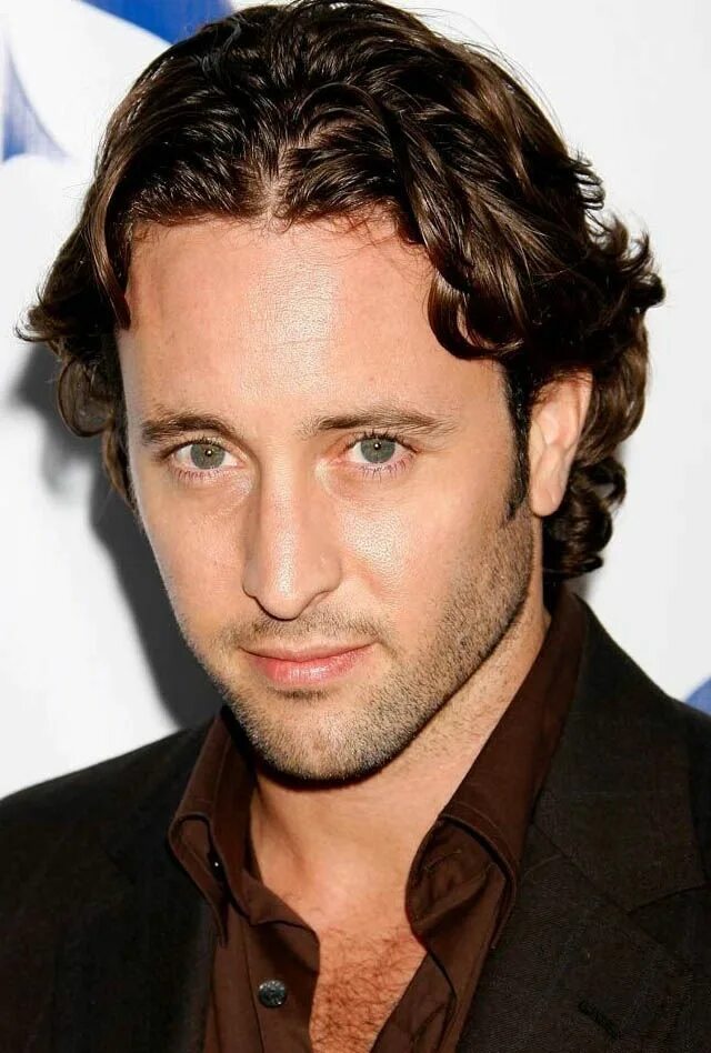 Алекс о локлин 2022. Алекс о лахлан. О’лафлин, алекс. Алекс олафлин актер. Алекс о локлин.