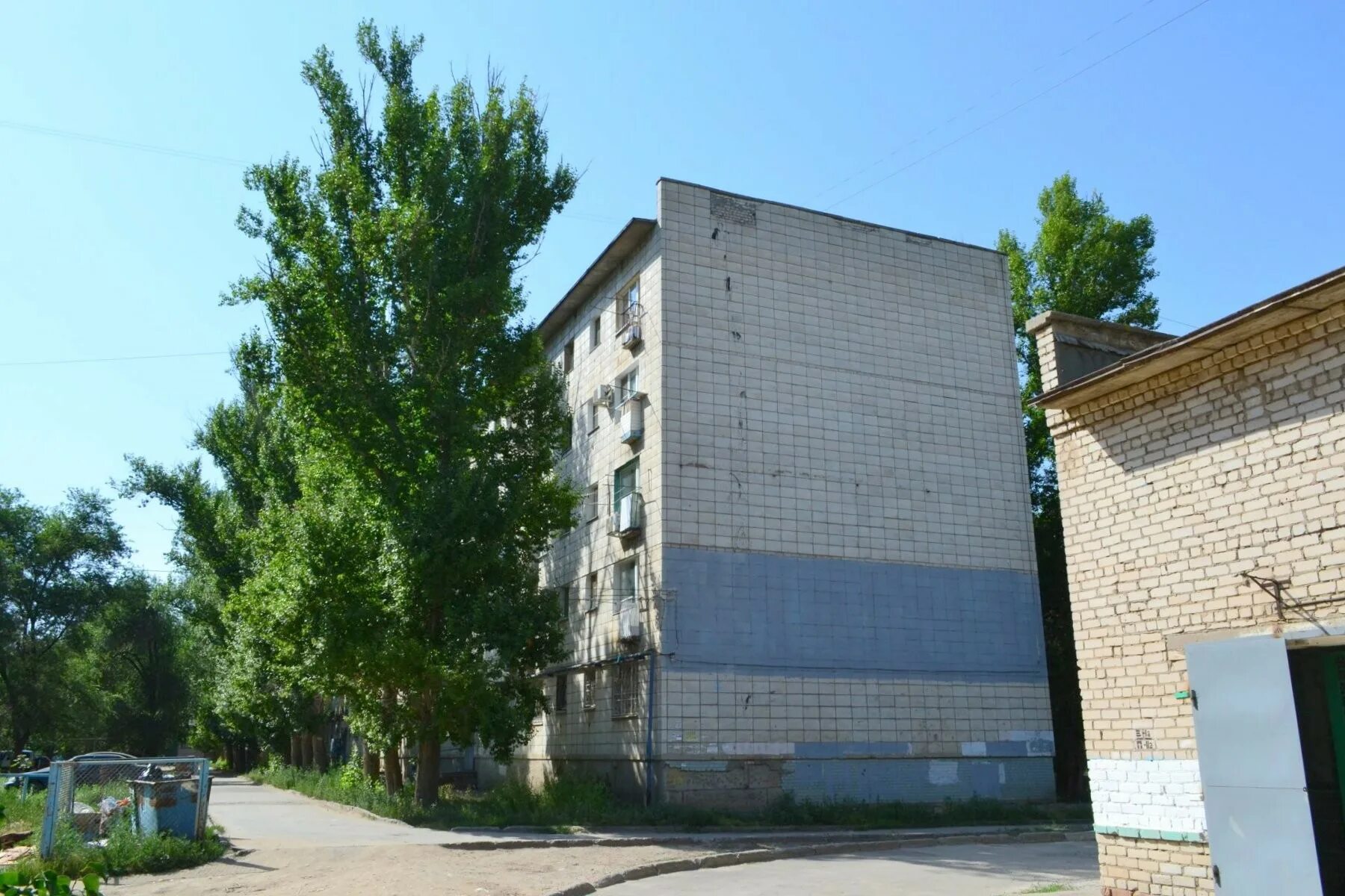 Волжский ул кирова 2. 102 волжский. Волжский улица горького 102а. Автошина34. 102 волжский.