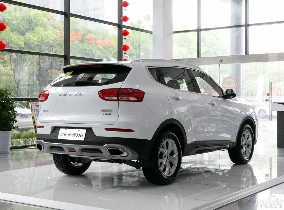 Chery tiggo 7 pro и geely atlas pro. Черри jolion vs chery tiggo 7 haval. Хавал или черри тиго 7. Джили чери тигго 7 про. Хавал или черри тиго 7.