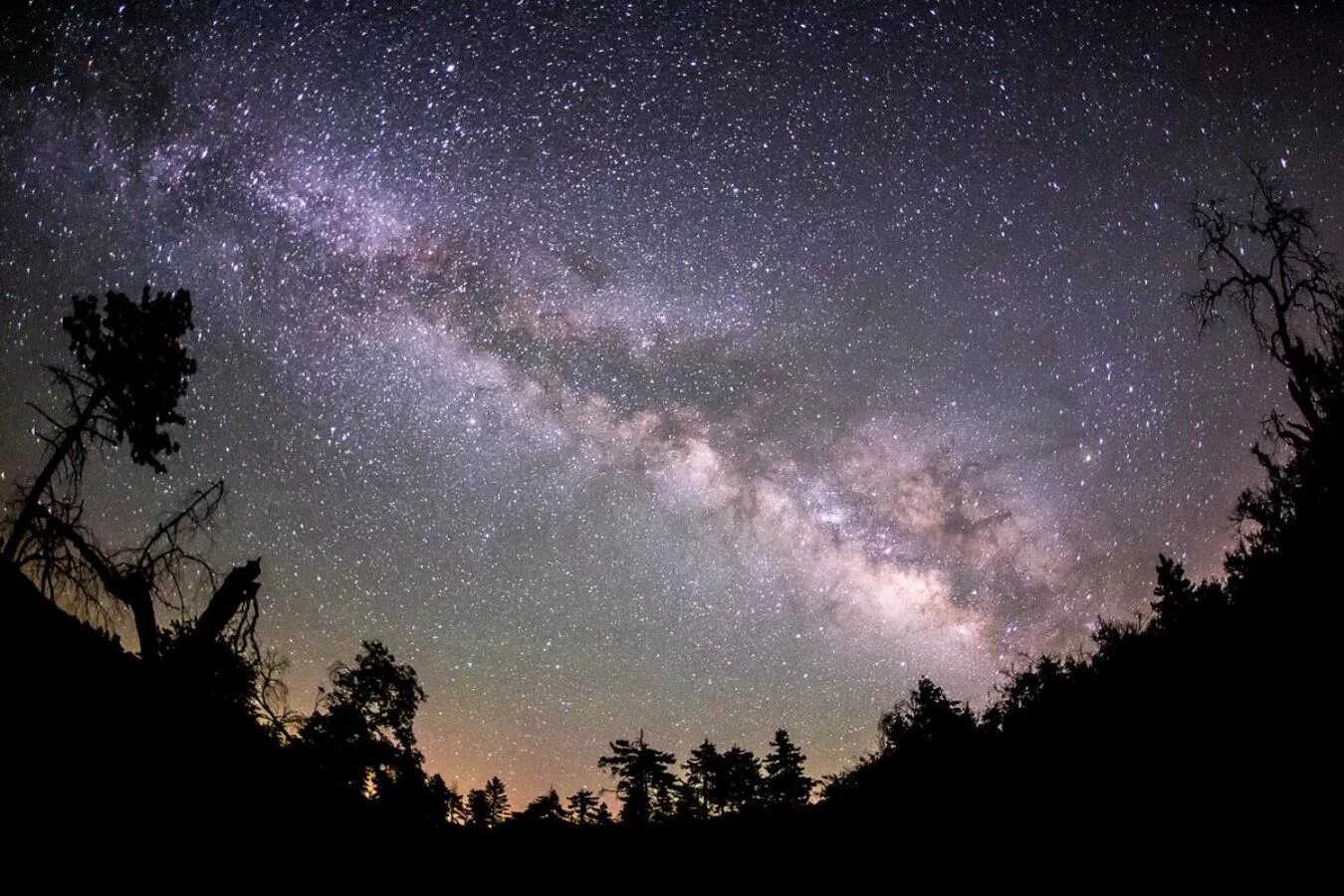 Звездное небо Млечный путь Галактика. Млечный путь Milky way. Ночное небо со звездами. Звезда с неба.