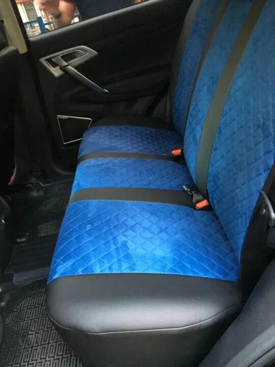Чехлы на джили атлас. Чехлы на эмгранд ес7. Автопилот geely coolray. Накидки джили монжаро. Чехлы на сиденья джили эмгранд ес7.
