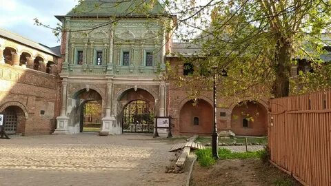 Крутицкое подворье адрес метро