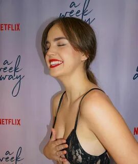 Bailee madison tits.