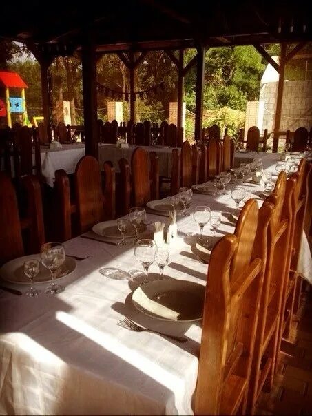 Кафе белая акация ленинакан. Ресторан белая акация ростов на дону адрес. Кафе акация ялта. Белая акация ленинакан ростовская 1в. Белая акация кафе в ростове.